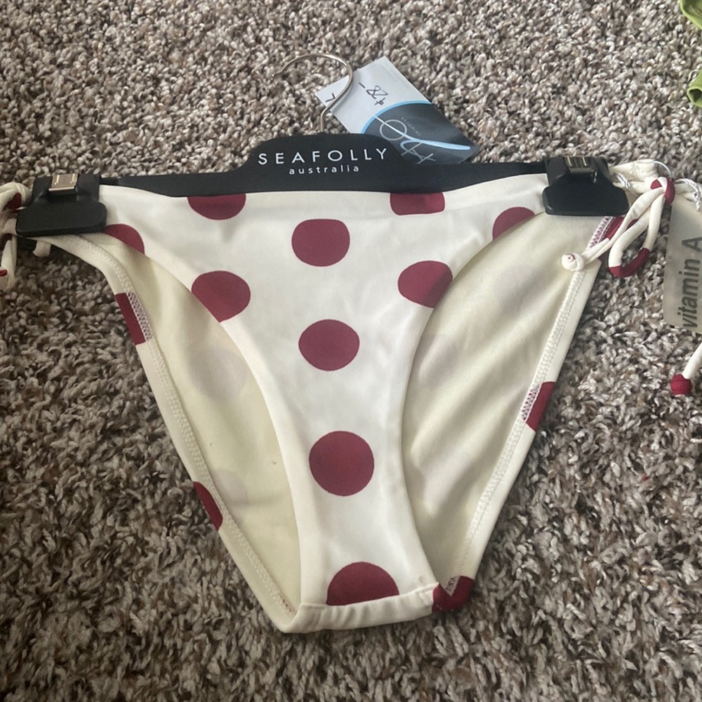 Bikini bottom
